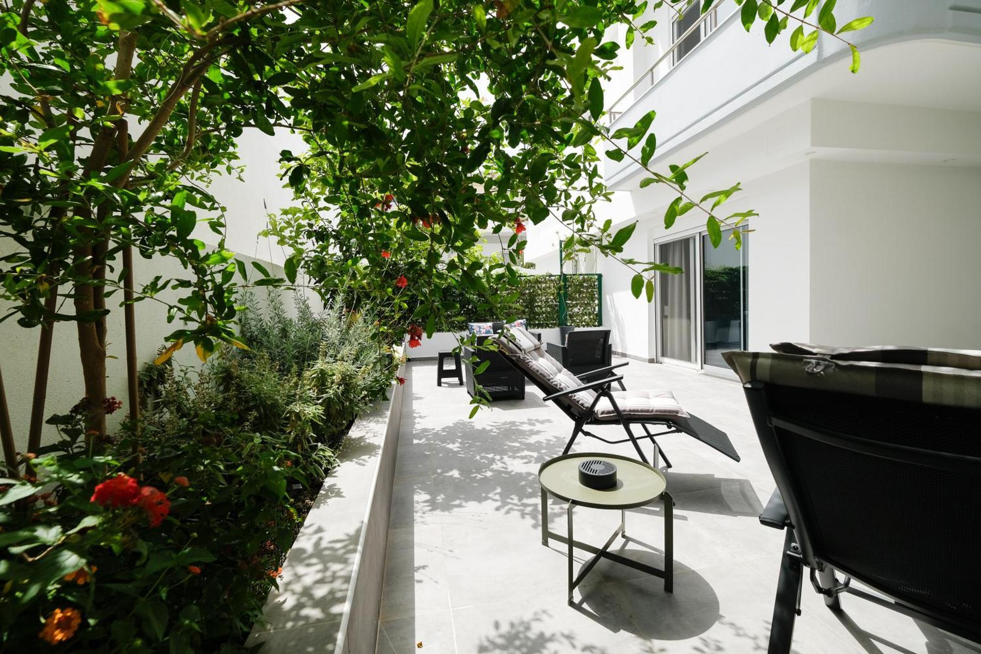 Rhodes Retreat: Modern Comfort In Serene Luxury Rhodes City Exterior foto