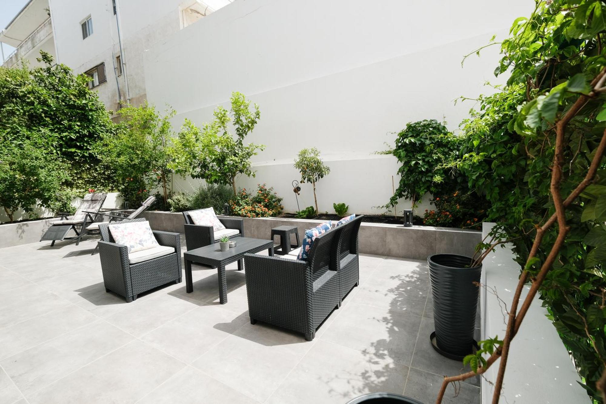 Rhodes Retreat: Modern Comfort In Serene Luxury Rhodes City Exterior foto