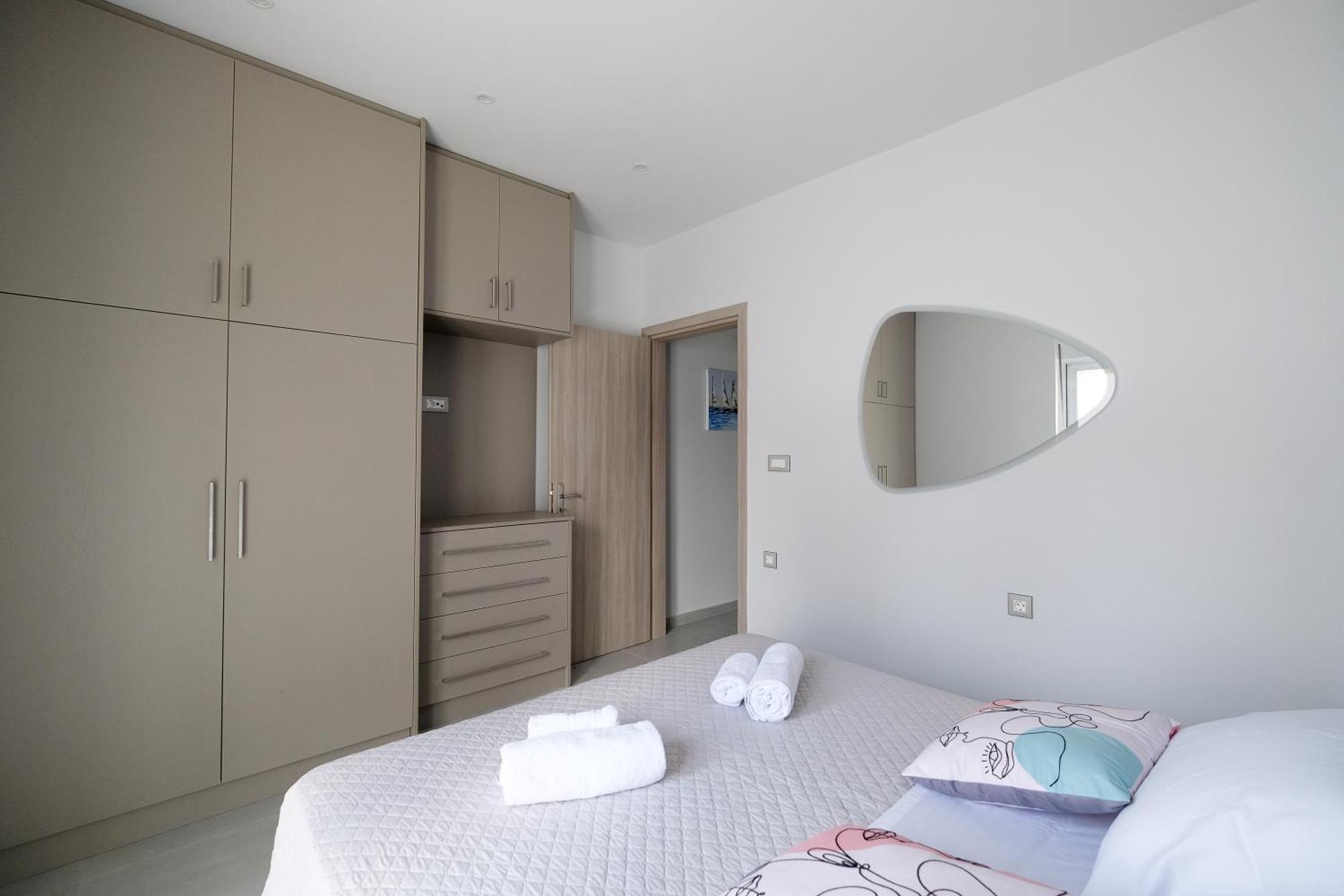Rhodes Retreat: Modern Comfort In Serene Luxury Rhodes City Exterior foto